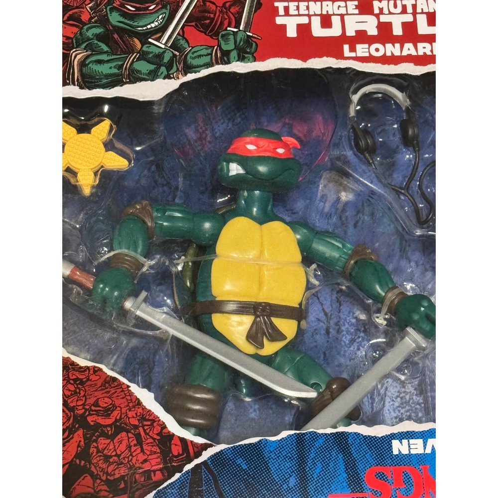 Stranger Things Eleven TMNT Leonardo Action Figure Set Playmates Toys 81191 New - Picture 3 of 8